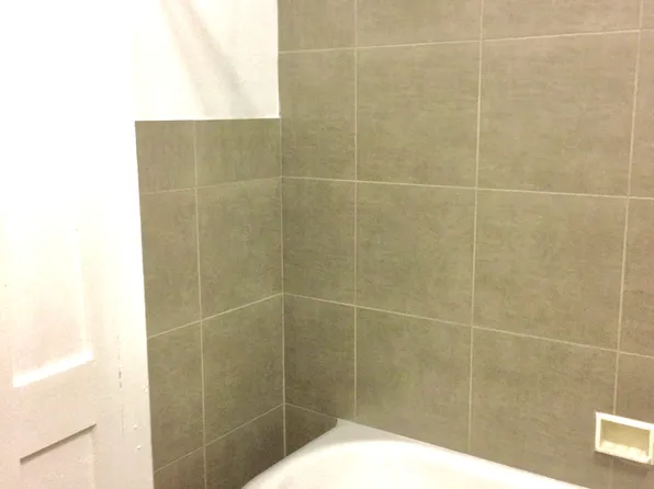 1146 Dean Street image 9 of 13