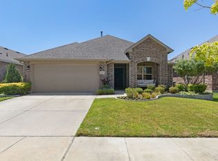 1608 Meadow Trail Ln, Aubrey, TX 76227