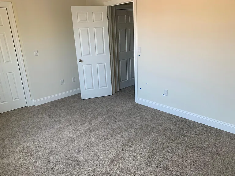 FRont Bedroom