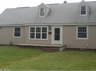 42 Loxley Rd, Portsmouth, VA 23702