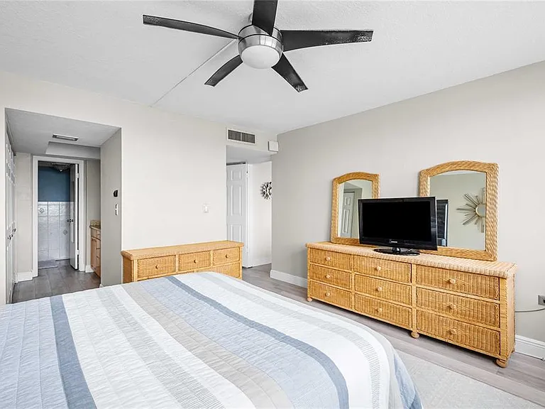 450 Treasure Island Cswy #311 — Photo 15
