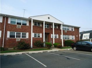 28-5 Woodedge Ave, Edison, NJ 08817