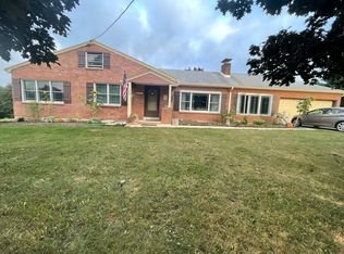 1721 Old Lancaster Pike, Sinking Spring, PA 19608