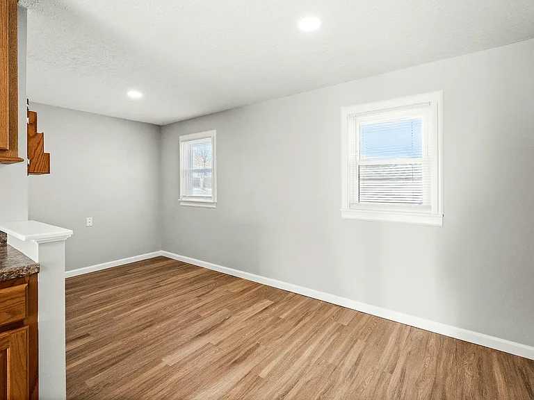 1508 Wilson St — Photo 28