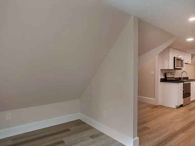 21 Summer St #4 — Photo 4