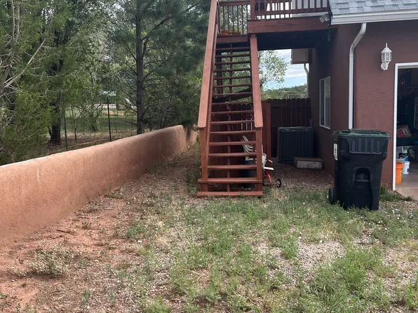 3 Snowline Rd #B, Cedar Crest, NM 87008