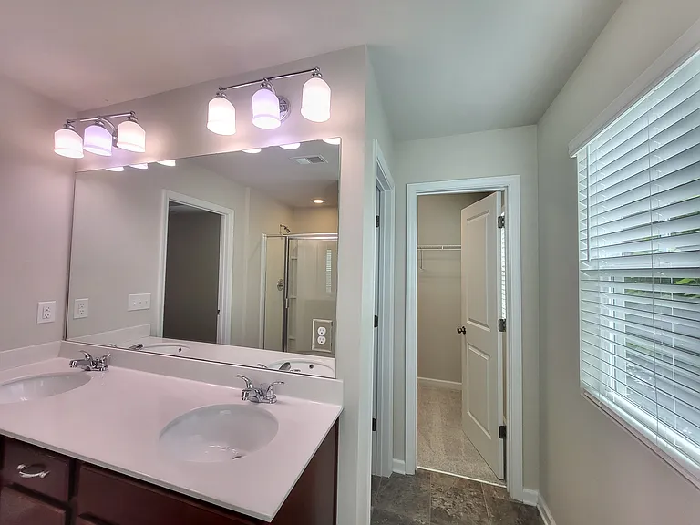 54 Laurel Dr E — Photo 15