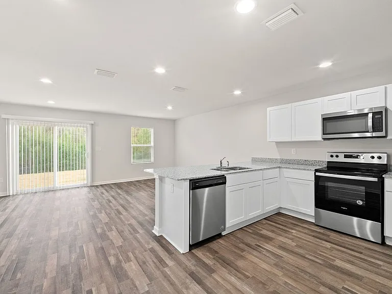 630 Whispering Creek Ave — Photo 15