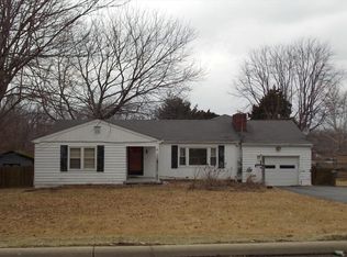 692 Wards Corner Rd, Loveland, OH 45140