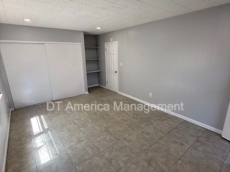 6879 Amherst St — Photo 10