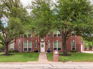8409 Wildewood Cir, College Station, TX 77845