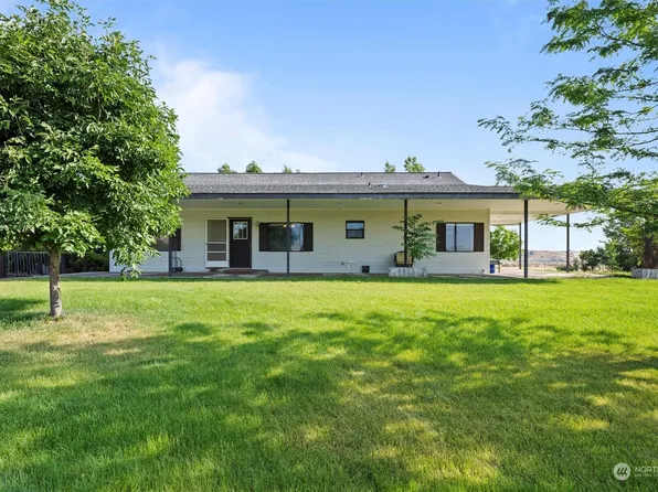 21315 Adrian Road NE, Soap Lake, WA 98851