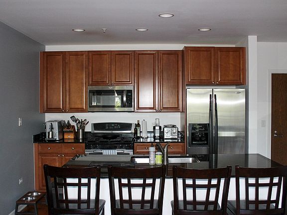 5th image of 7757 Van Buren St #314
