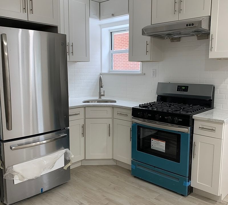 1st image of 9525 Avenue M APT 1