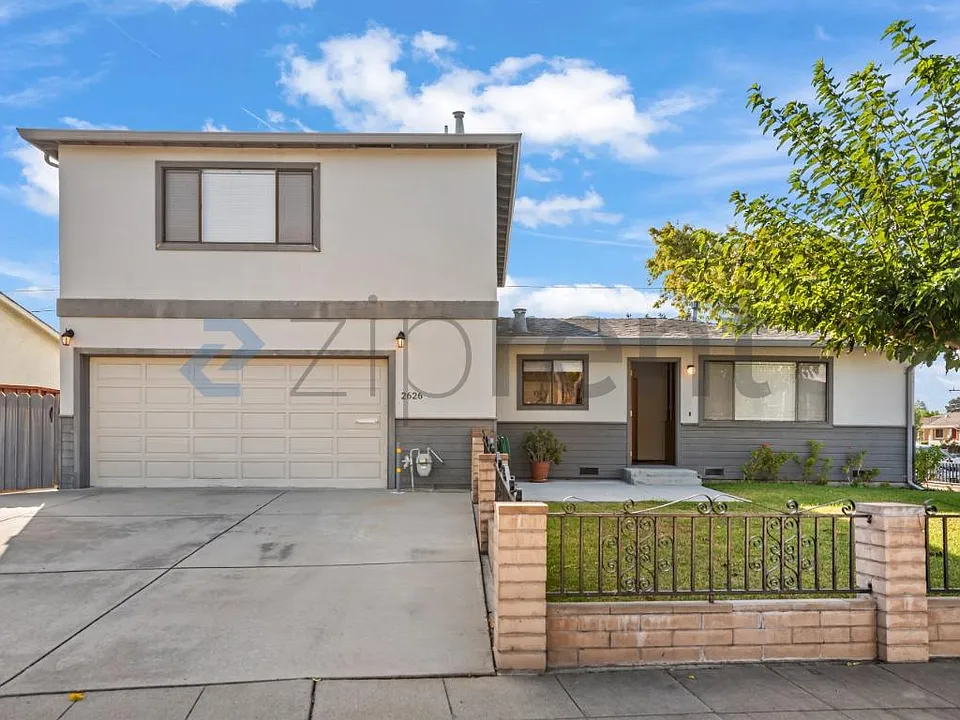 2626 Pilot Knob Dr