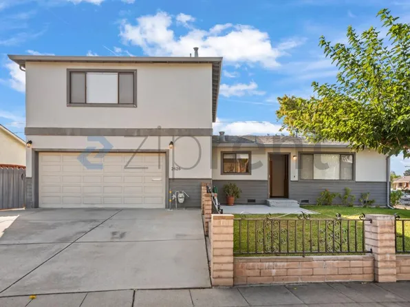 2626 Pilot Knob Dr, Santa Clara, CA 95051