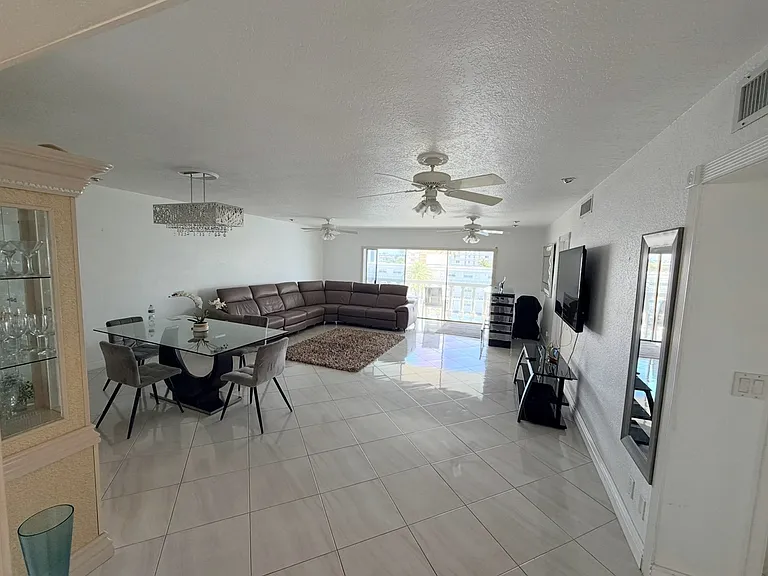 440 Paradise Isle Blvd #409 — Photo 8