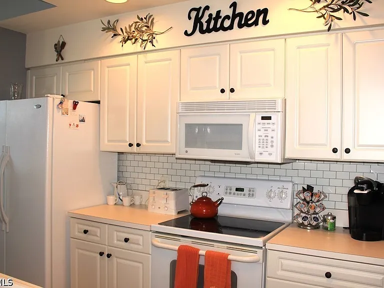 16625 Lake Circle Dr #523 — Photo 6