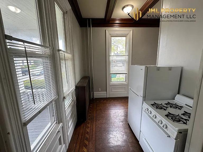 163 Winter St #2 — Photo 2