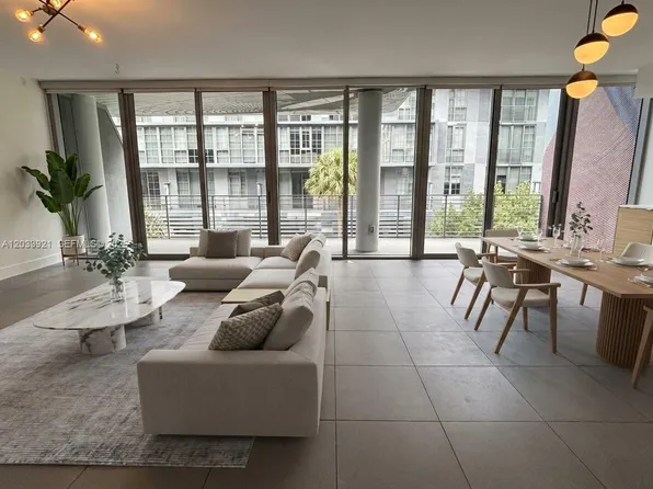 250 NW 24th St APT 3C, Miami, FL 33127