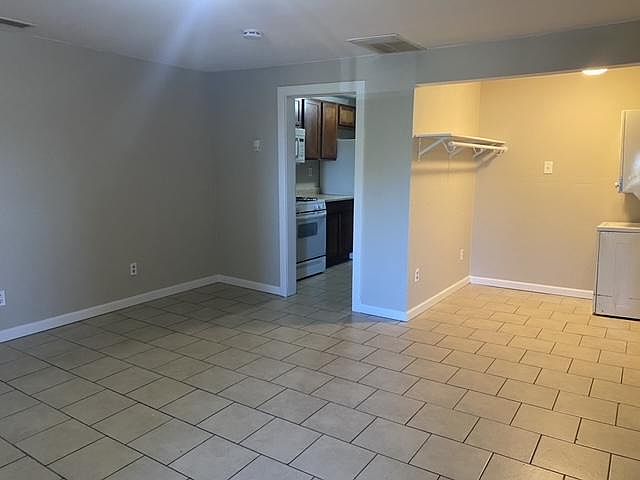 1st image of 310 S Newton St #324B