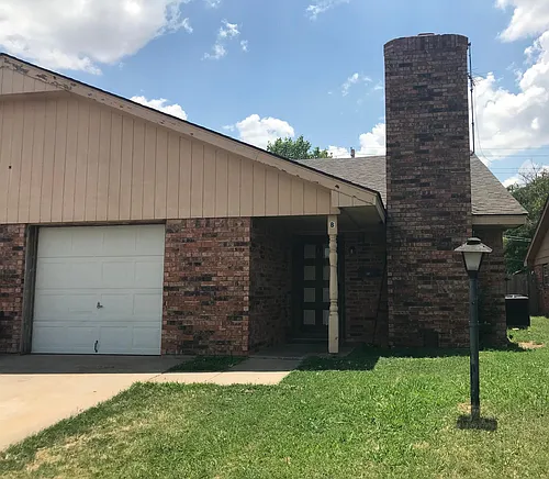 4808 NW Motif Manor Blvd #B Photo 1 4808 NW Motif Manor Blvd #B Photo 1