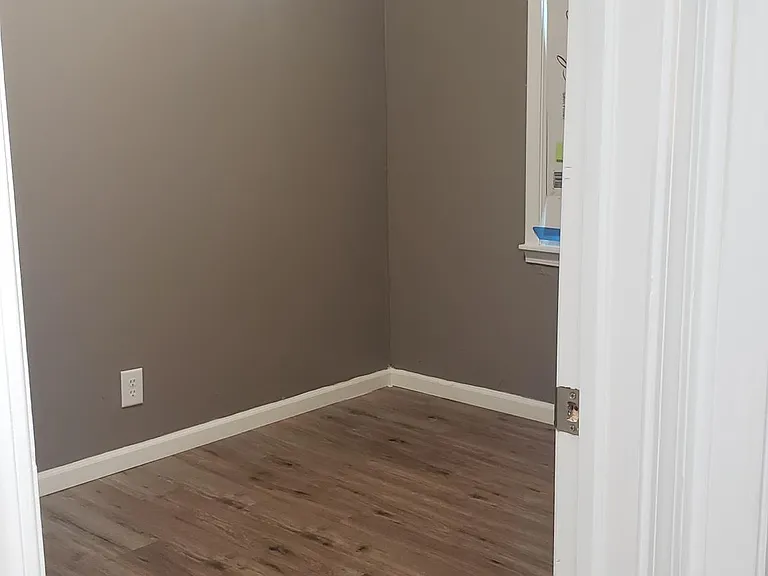 2048 Kentucky St — Photo 11