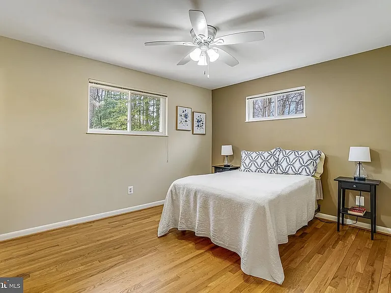 8651 Cromwell Dr — Photo 28
