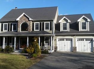 28 Kenney Rd, Middleton, MA 01949