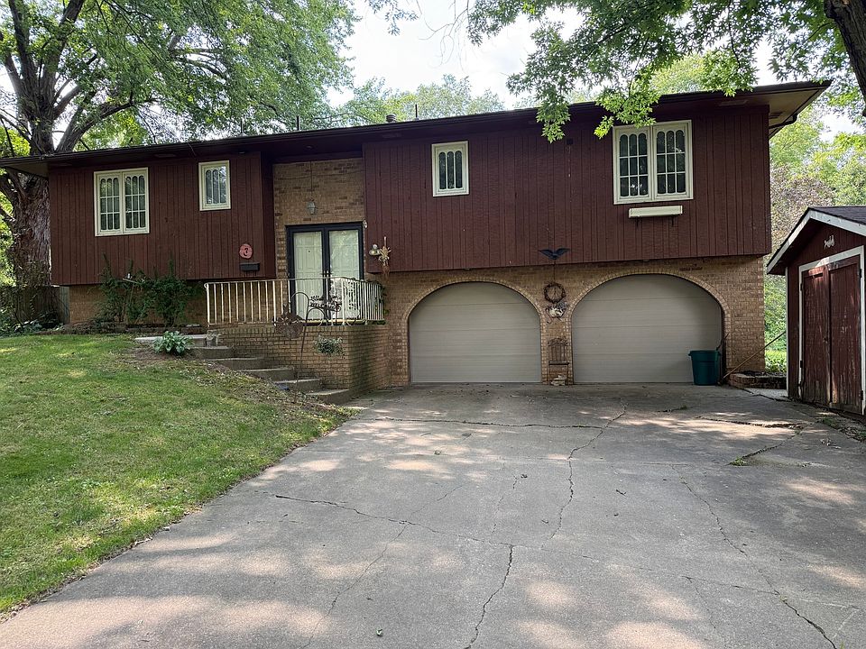 1st image of 28 Crestview Dr