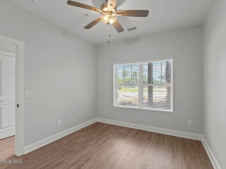 400 Lighthouse Ln #C3 — Photo 4