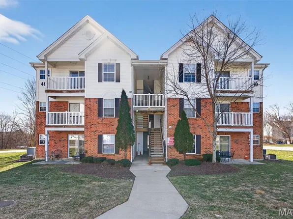 480 Benton Dr APT K, Saint Peters, MO 63376