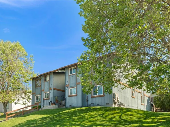 402 Winchester Dr, Watsonville, CA 95076