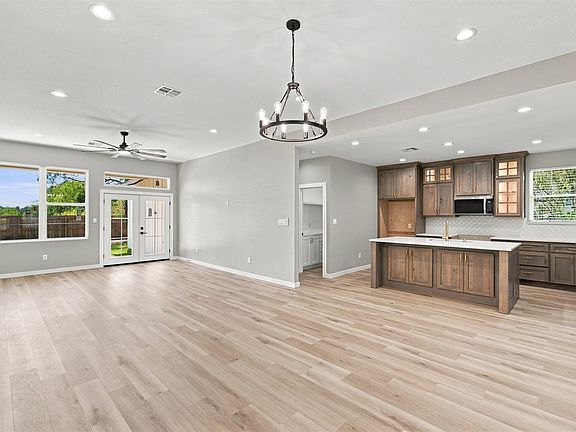2nd image of 2302 Gary Ln