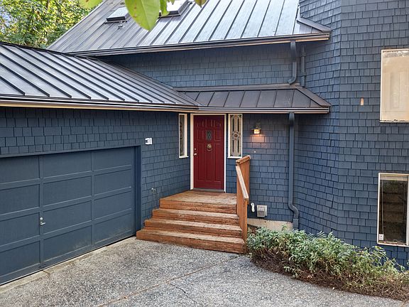 2nd image of 31 Mount Pilchuck Ave NW