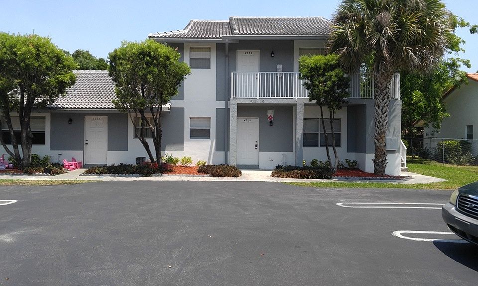 1st image of 4231 NW 114th Ter