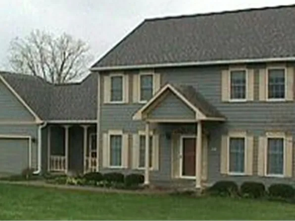 55 High Circle Dr NE, Iowa City, IA 52240