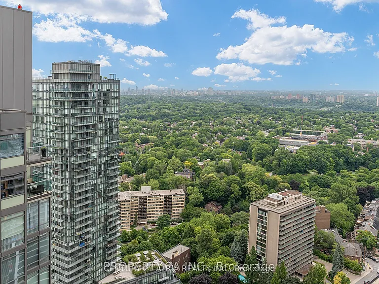 1 Yorkville Ave #3507 — Photo 15