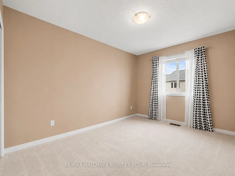 224 Lamplighters Dr — Photo 17