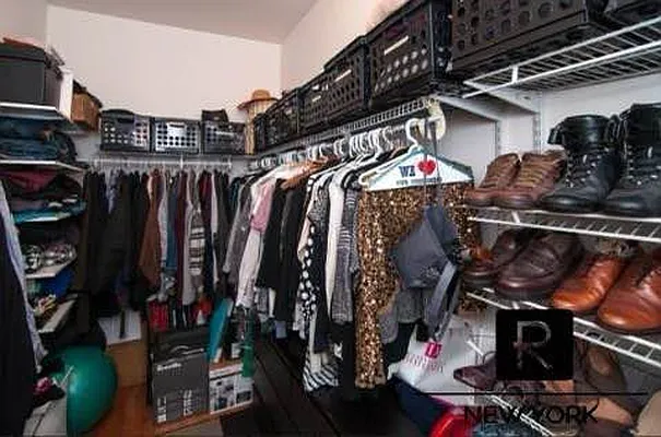 Rented by R New York | media 9