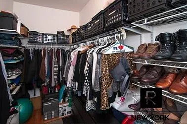 Rented by R New York