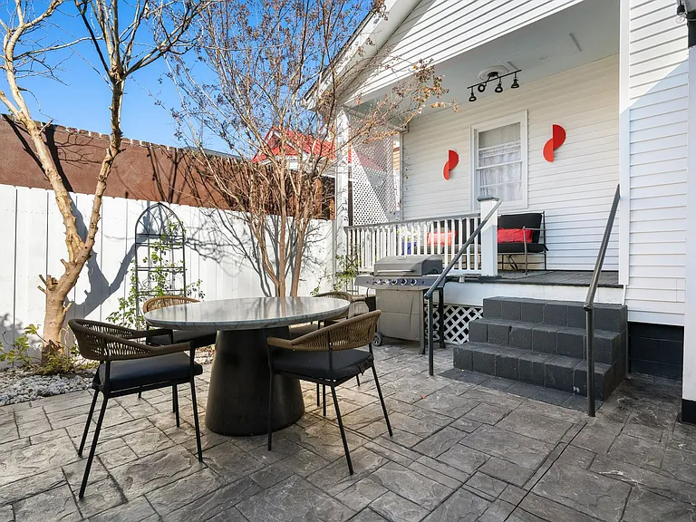 19 Aiken St — Photo 28