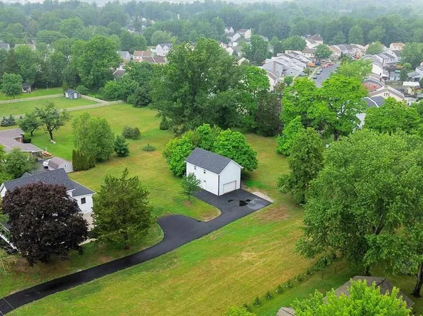215 Mill Rd, Quakertown, PA 18951
