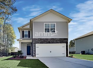 156 Blackstone Dr, Moncks Corner, SC 29461