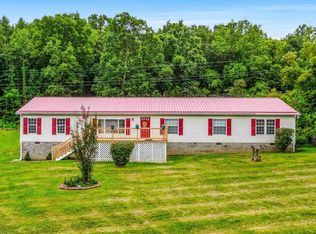 879 Cross Ave, Pearisburg, VA 24134