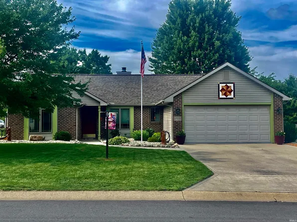 1773 E Ravenwood Ln, Columbia City, IN 46725