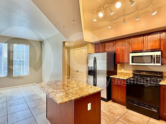 4th image of 2402 E 5th St Unit 1436