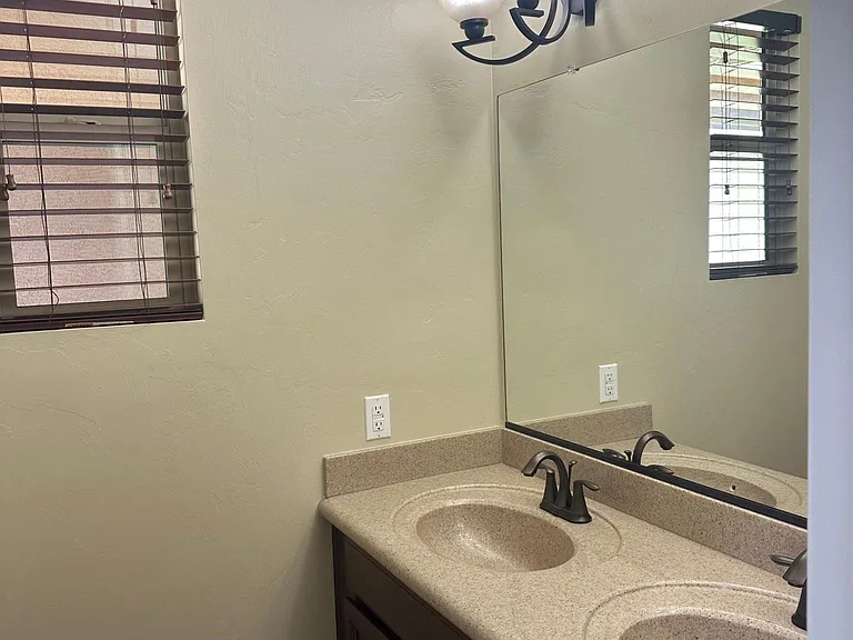 11556 N Adobe Village Pl — Photo 16