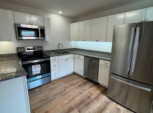 19 Melville St APT 2, Augusta, ME 04330