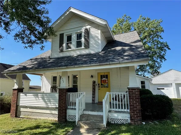 207 Baker Ave, Lodi, OH 44254
